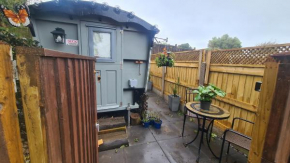 Blue bell shepherd's Hut